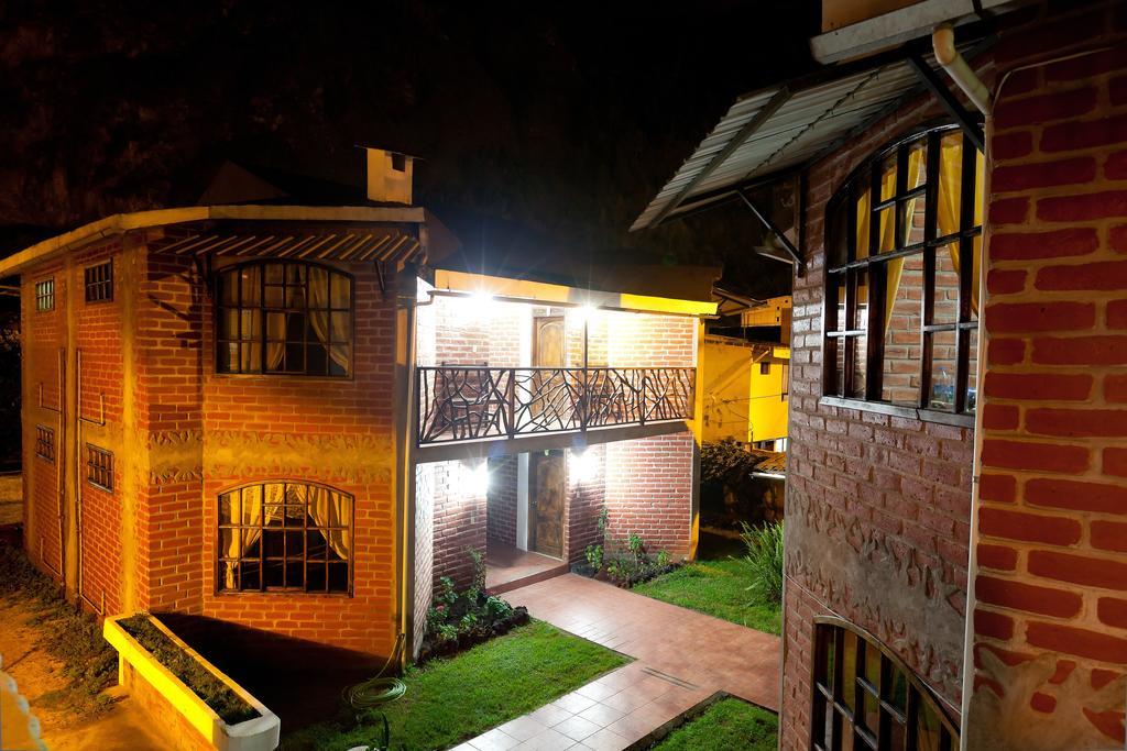 Great Hostels Backpackers Баньйос Екстер'єр фото